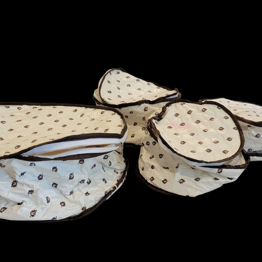 Vintage Retro Zippered China Storage Conrainers Set Of 4